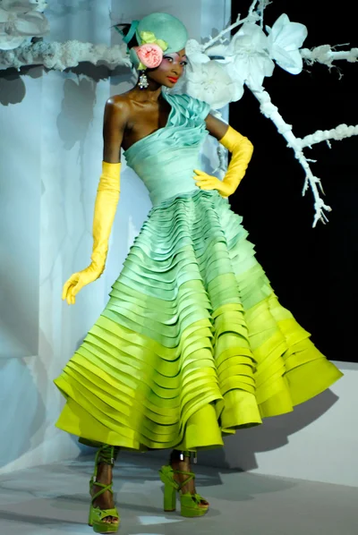 Look 9